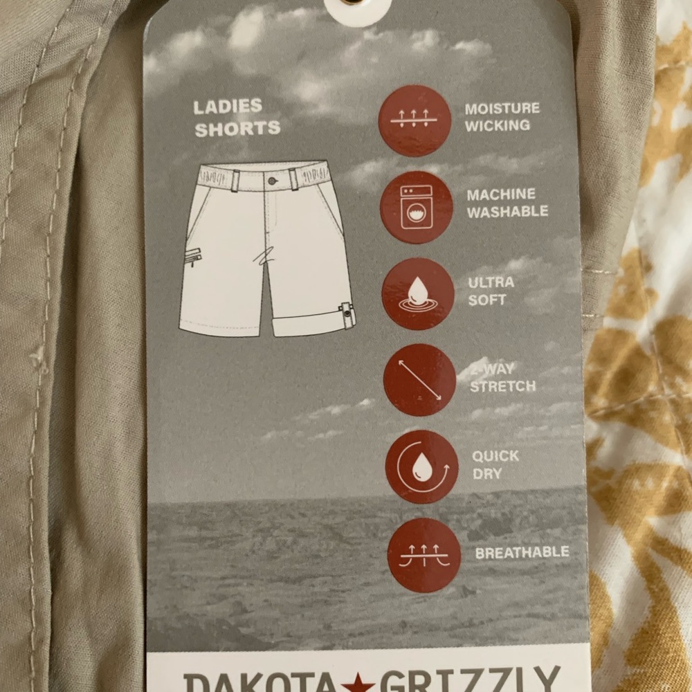Dakota Grizzly women’s shorts. NWT - Picture 9 of 10